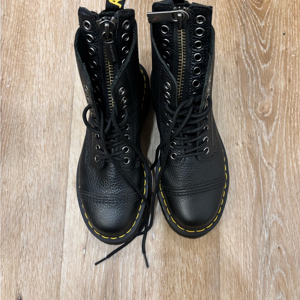 Doc Martin Black Leather Jadon platform